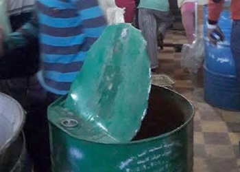 ضبط كميات “كاتشب” مغشوشة داخل مصنع غير مرخص بطنطا