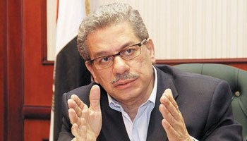 حبس رئيس جامعة بني سويف عام وعزلة من منصبة 