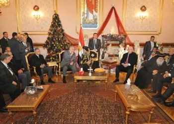 بالصور.. محلب يهنئ البابا و الاقباط بعيد الميلاد