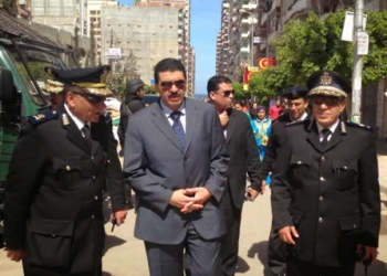 مساعد الوزير لأمن الأسكندرية يأمر بإيقاف ضباط عن العمل في واقعة تعدي علي سائق تاكسي