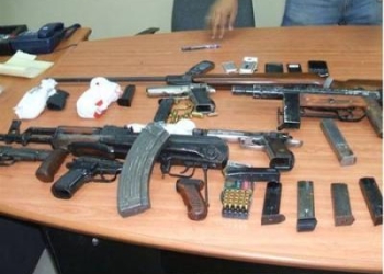 مباحث أرمنت تضبط 5 أشخاص بحوزتهم أسلحة نارية بدون ترخيص