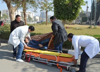نجاح تجربة إخلاء مبنى القبة وتوعية العاملين بمواجهة الطوارئ