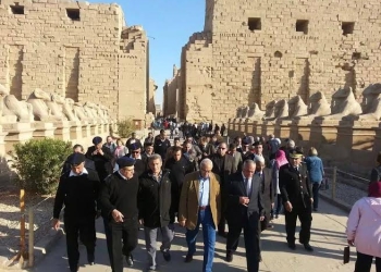 الوفد الأمني بالداخلية ينهي جولتة التفقدية بلاقصر بتفقد معالم إسنا الأثرية
