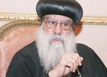الأنبا باخوميوس يجرى جراحة لإزالة تجمع دموي في المخ اليوم