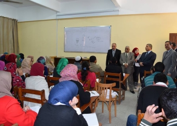 رئيس جامعة سوهاج يتفقد5 كليات في بداية الفصل الدراسي الثاني