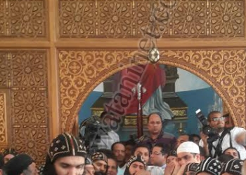 الآلاف فى وداع ابونا إبرآم الأنبا توماس 