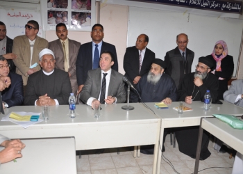 لقاء بمشاركة المحافظ وائمة وكهنة لدعم الجيش ببني سويف