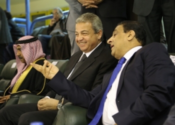 بالصور .. وزير الشباب والرياضة يشهد ختام البطولة العربية للأندية لكرة الطائرة  ويهنئ” الاهلي القطري” بالمركز الاول والميدالية الذهبية