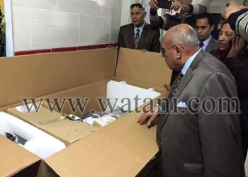 مواطن بورسعيدي يتبرع “للأميرى” بجهاز لغسيل الكلى 