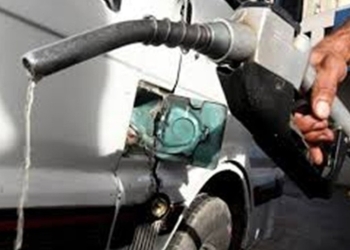 الحكومة تنفي زيادة أسعار المواد البترولية 