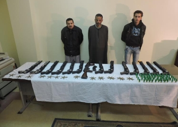 ضبط خليه إرهابية وبحوزتهم عبوات ناسفة وأسلحة نارية 