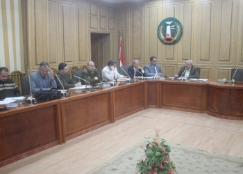 فرج : سرعة إزالة التعديات على الأراضي الاستثمارية ونهر النيل 