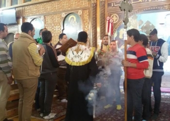 أقباط السويس يحتفلون بعيد الصليب