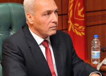 محافظ بورسعيد يتفقد أحياء المناخ والزهور والضواحي والعرب