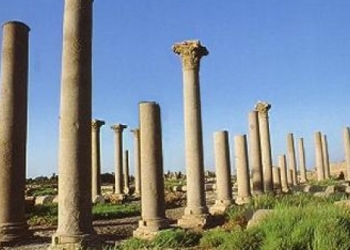 المؤتمر الحضاري الأول بالمنيا يوصي بتوعية سياحية اثرية للطلبة 