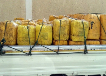 احباط محاولة خلط زيت الطعام المدعم بأعلاف الدواجن فى الفيوم