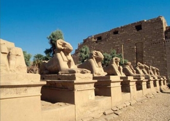أفتتاح مشروعات إنارة معبد الأقصر وتطوير طريق الكباش