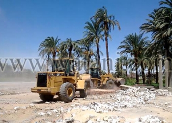 محافظ قنا : إزالة 634 حالة تعدى على الأراضي خلال  مارس 