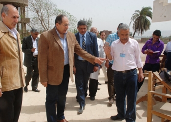  أقالة مدير مدرسة لا يوجد بها طلاب مبرراً ذلك بموسم حصاد 