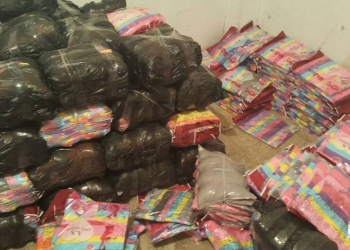 ” العوادلى ” يضبط ملابس اجنبية مهربة غير مرخصة بمخازن القابوطى 