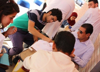 “قطرة دمك حياة” حملة للتبرع بالدم في جامعة أسيوط
