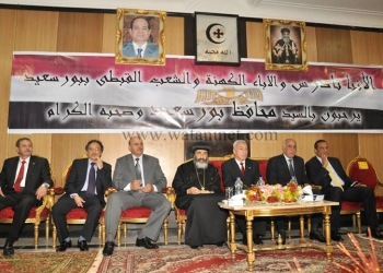 مدير أمن بورسعيد والمحافظ ورجال الدين الأسلامى يهنئون الأقباط بعيد القيامة المجيد