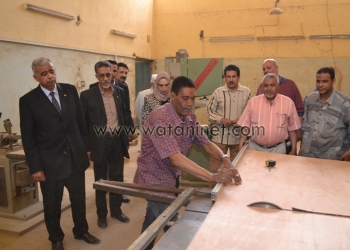 بالصور تشغيل بعض المشروعات المتوقفة بالتكوين المهني 