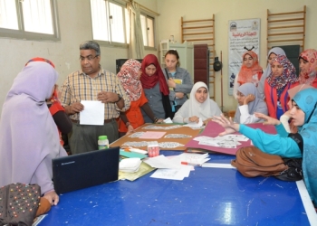 مجلات الحائط ” مكتوبة – مصورة ” في ورشة عمل بتربية أسيوط
