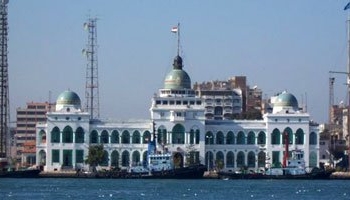 قناة السويس تستقبل سبيلندر اوف سيز خلال رحلتها 