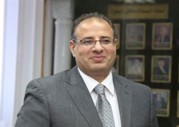 إيقاف مدير العلاقات العامة بمحاجر البحيرة عن العمل