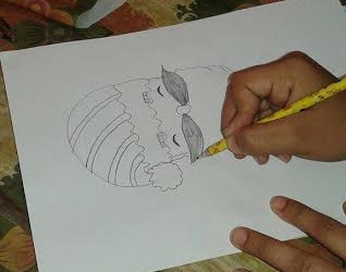  ورشة لتعليم مبادئ الرسم ” بمكتبة الطفل بالأقصر