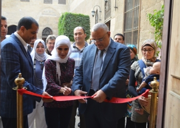“أبو سعدة” يفتتح معرض وحفل موسيقى”من وحى الأبنودى”