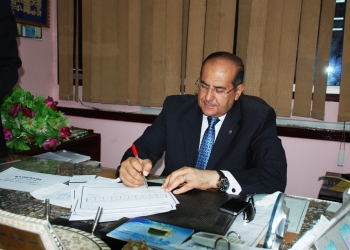 محافظ سوهاج يعتمد الشهادة الابتدائية 