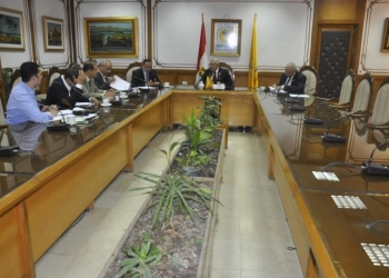 جامعة المنيا توقف التعامل مع الصيدليات المخالفة لعلاج الأساتذة