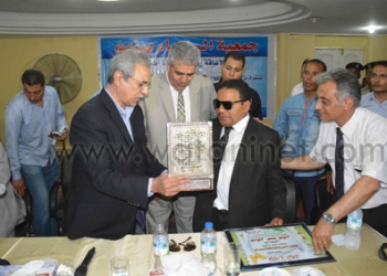 الانجيلية والقيادات يكرمون كفيف يحصل على دكتوراة