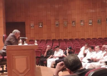 مساعد الوزير لأمن الإسكندرية يجتمع بالقيادات الأمنية بالمحافظة 