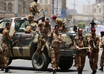 المقاومة الشعبية الموالية للرئيس اليمني تسيطر على مواقع استراتيجية للحوثيين
