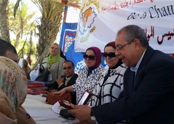 توزيع الجوائز على الفائزين بمهرجان الدراجات الهوائية 