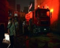 اخماد حريق نشب في بعض المخلفات بجوار سوق العبور