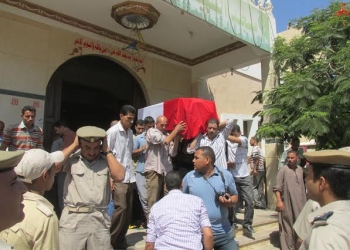بالصور .. جنازة عسكرية لشهيد الشرطة بالفيوم
