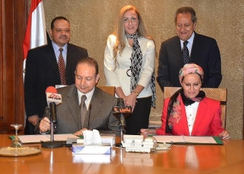 وزير الصناعة يشهد توقيع بروتوكول تعاون لتقديم الدعم للمشروعات ا الصغيرة