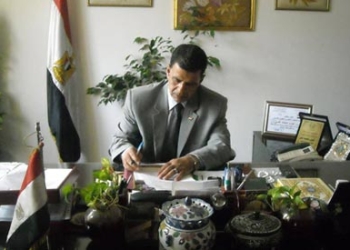 توزيع 10 آلاف كارت تهنئة بافتتاح القناة ببني سويف