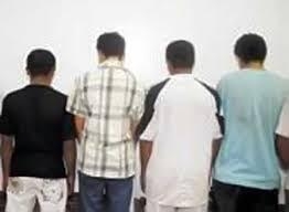ضبط 100 سلاح نارى من بينهم بندقية آلية وطبنجة مستولى عليها من المواقع الشرطية