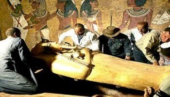 إفتتاح معرض “مصر السعيدة فى عيون صينية”ببكين