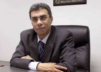 ياسر رزق : إسناد منصب رفيع لإبراهيم محلب 