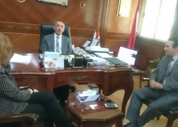محافظ كفرالشيخ يستقبل عدد من الفنانين 