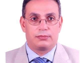 علاء عبد الحفيظ وكيلا لكلية التجارة جامعة أسيوط 