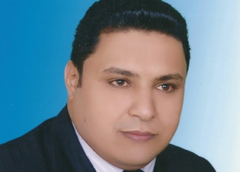 مرشح المصريين الأحرار يكثف جولاته بمنفلوط