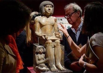 جمع توقيعات لمنع الحكومة البريطانية من بيع تمثال ”سخم كا”