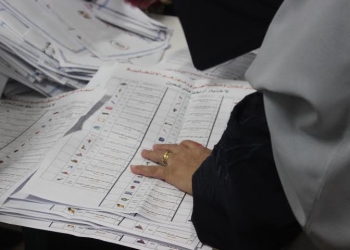  إغلاق الصناديق وبدء فرز أصوات الناخبين بدائرة “دمنهور” المؤجلة